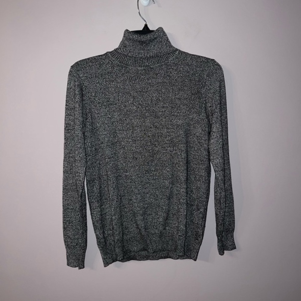 Black white and grey tight kitted turtleneck sweater premise size small
